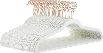 Amazon Basics Slim Velvet Non-Slip Suit Hangers - 30-Pack, Black/Silver