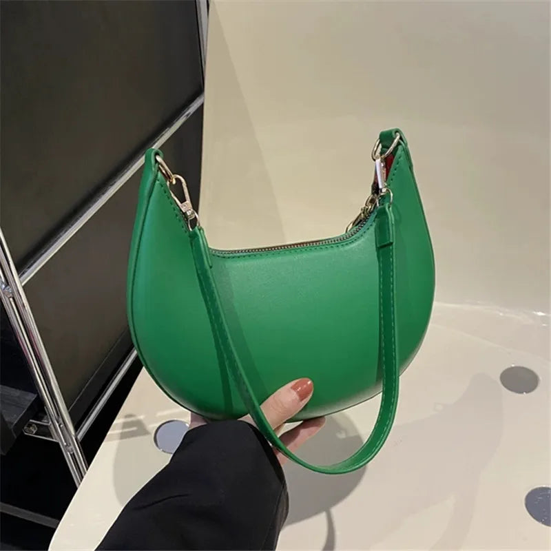 Women's Crescent Shoulder Bag – Elegant Moon-Shaped Crossbody Purse