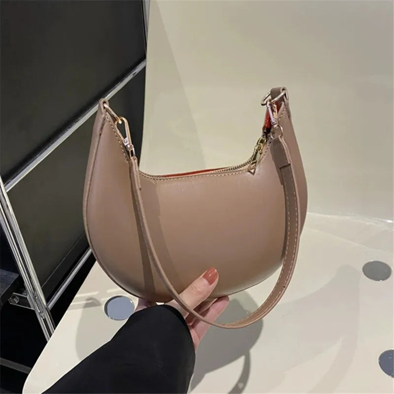 Women's Crescent Shoulder Bag – Elegant Moon-Shaped Crossbody Purse