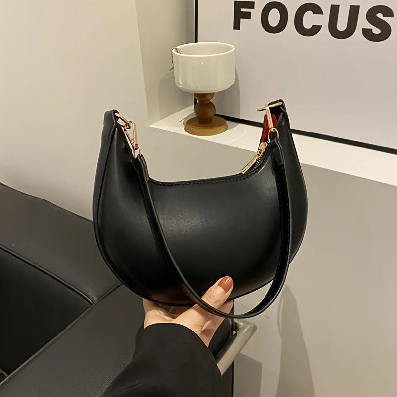 Women's Crescent Shoulder Bag – Elegant Moon-Shaped Crossbody Purse